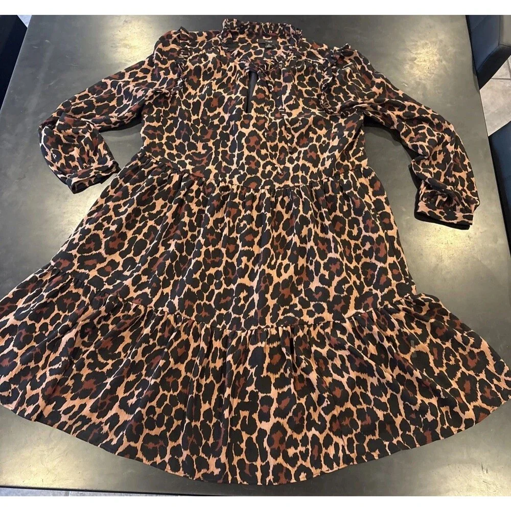 J Crew Leopard Print Dress tie neck tiered in crinkle chiffon pullover Sz Medium